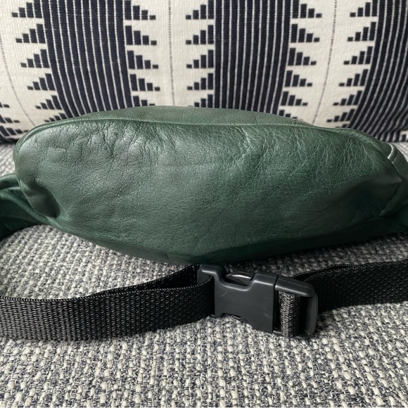 Vintage Green Leather Sling Bag - Picture 4 of 15